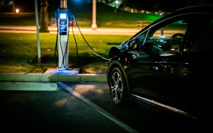 Europe EV Sales Jump 70%: Nearly 1 in 3 New Cars Now Electric